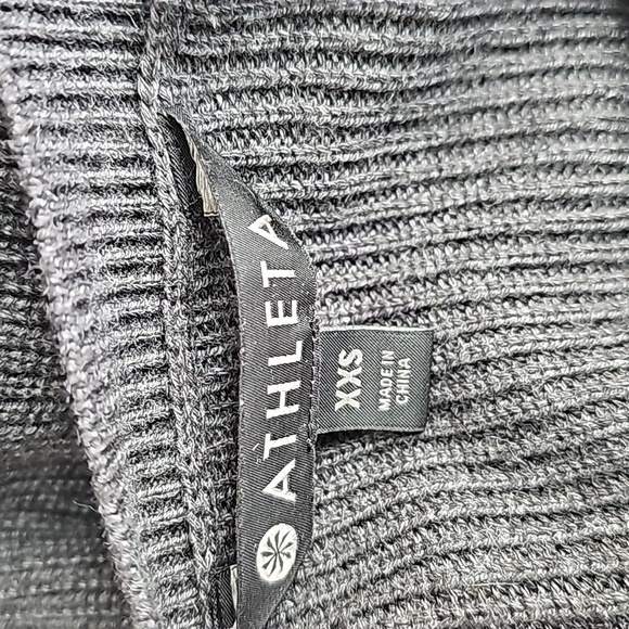 ATHLETA Asymmetrical Rest Day Crewneck Sweater Long Sleeve Gray Women's Size XXS - Picture 7 of 9